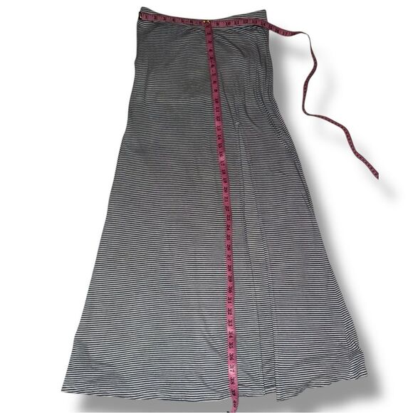 Forever 21 Y2K Navy/White Striped Long Front Slit A-line Maxi Skirt Size Large - Picture 8 of 14